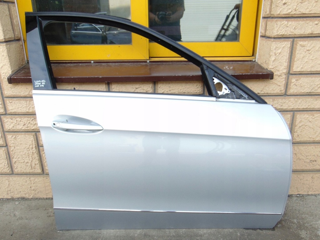 фото №1, Двері праве перед передні mercedes w212 775