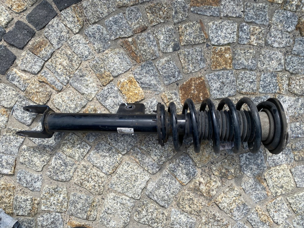 Tesla model 3 амортизатор левый перед 1044364-01-f оригинал Киев