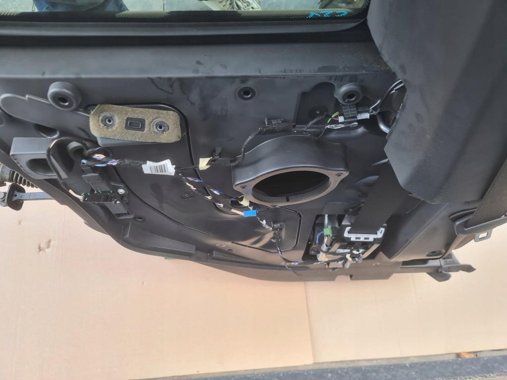 фото №5, Bmw i3 дверь левая задняя c2v mineral grau металлик