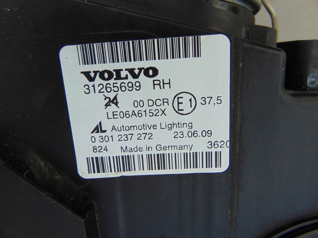 фото №14, Лампа правая перед передняя ксенон volvo v50 lift europa