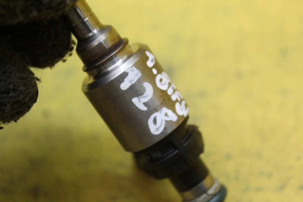 фото №8, Форсунка a1 a3 8v leon iii 1.8 tfsi 06l906036j