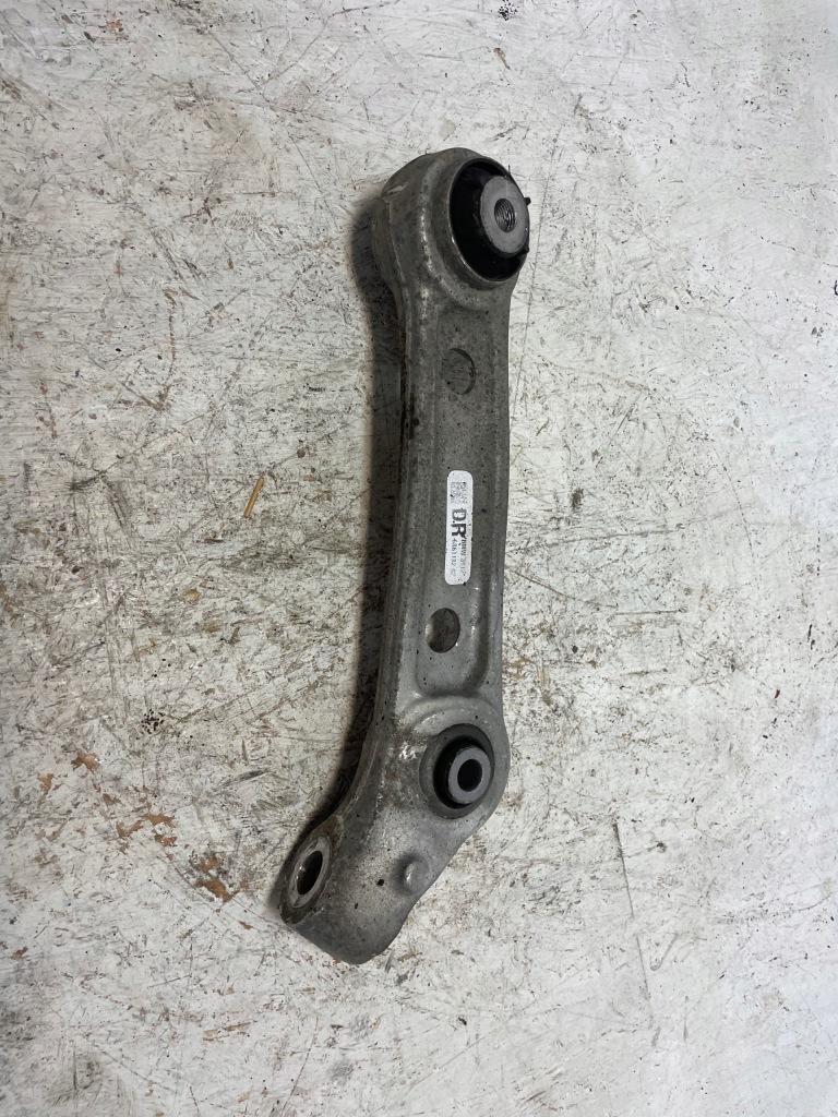 фото №1, Bmw g30 g31 важіль нижній правий 6861182