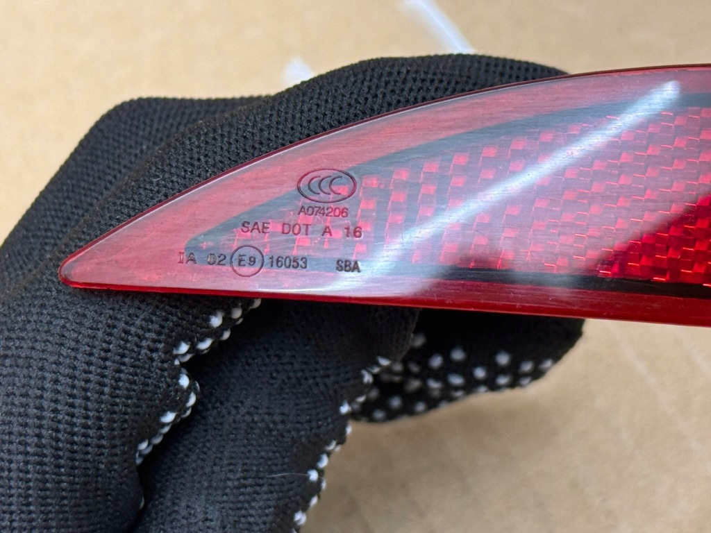 Купити Audi a3 3 3 8v відбивач бампера заднього правий ліве 8v0945106a 8v0945105a