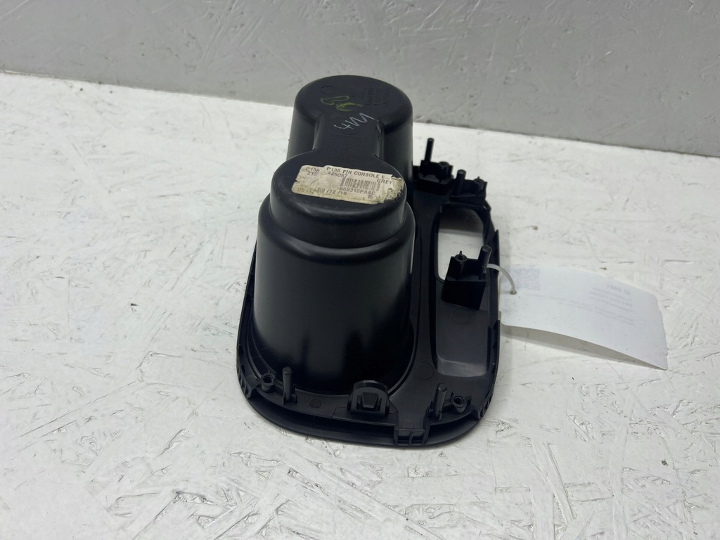 фото №6, Nissan juke ii f16 2020 кронштейн na кружка панели приборной панели