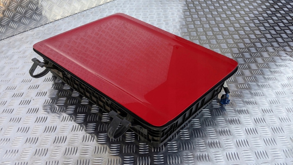 фото №3, Кришка багажника бардачка кабіни scania r ліва сторона