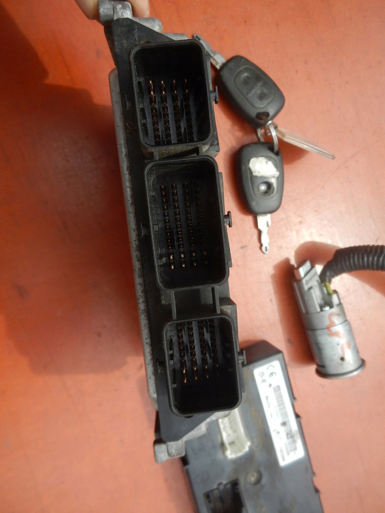 фото №5, Набір стартовий бортовий комп'ютер trafic vivaro primastar 1.9dci