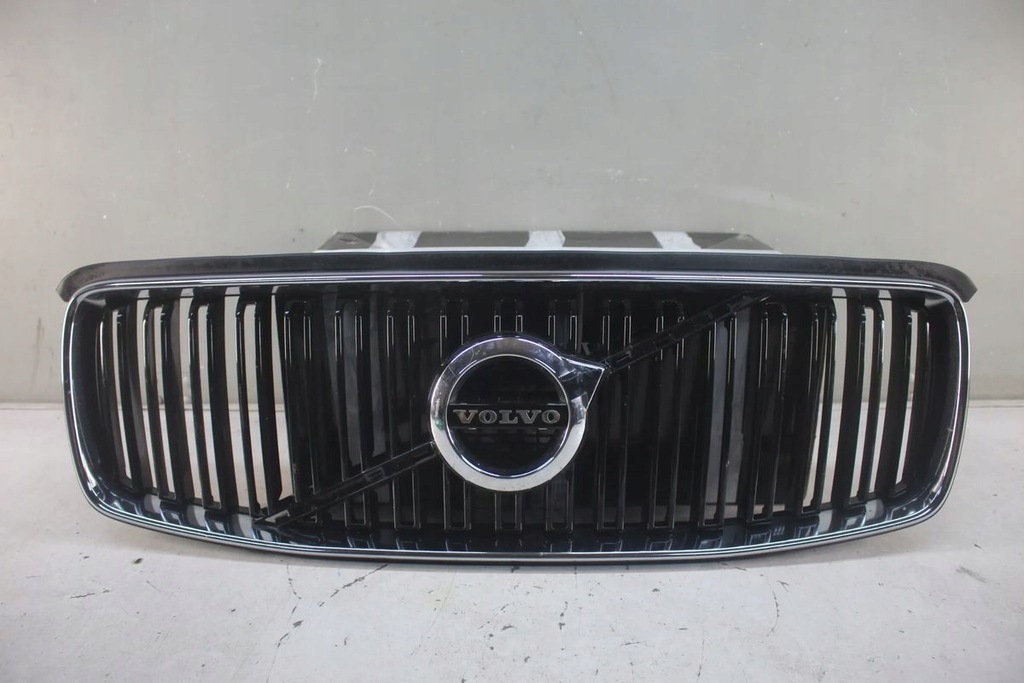 фото №1, Решётка радиатора volvo xc90 ii 2 32386077 31425933