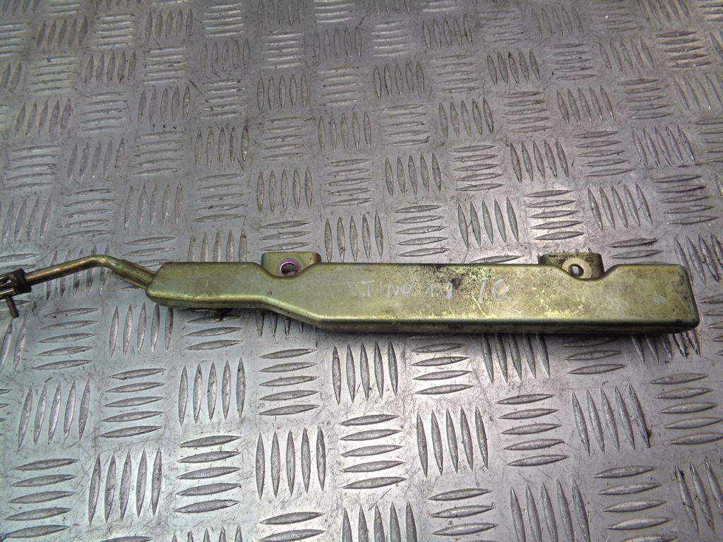 фото №1, Молдинг впрыскная nissan almera tino 1.8