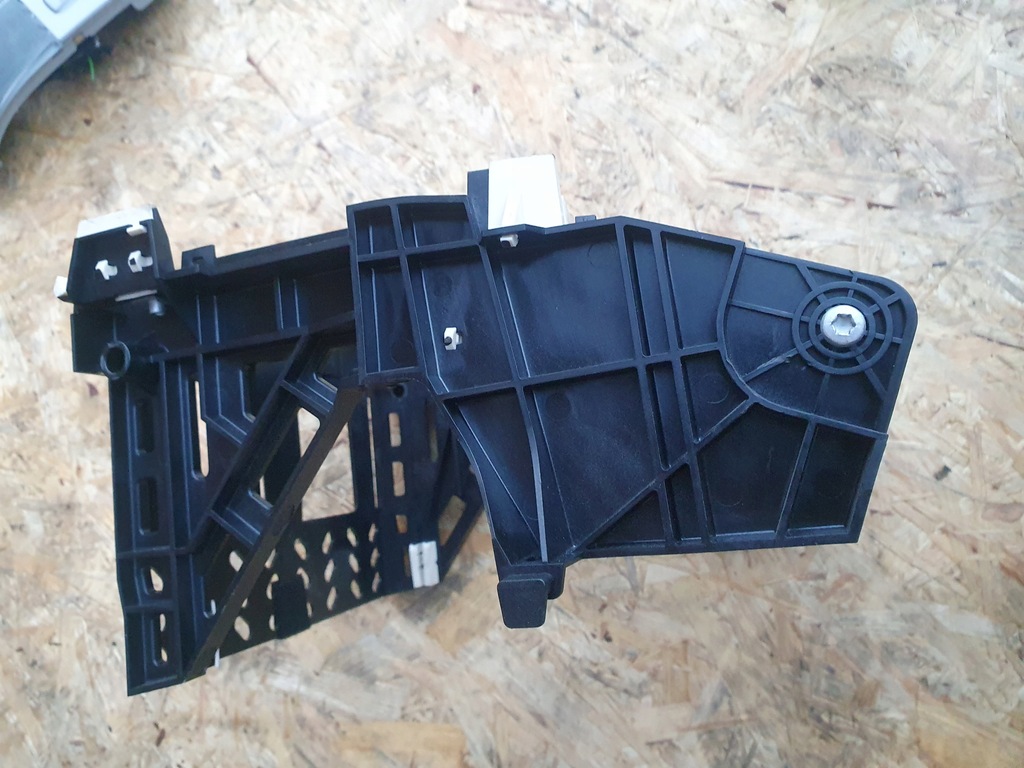 фото №5, Каркас рамка радіо консолі 3r0858005b seat exeo