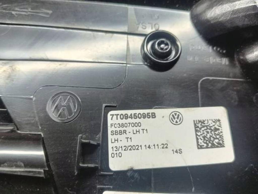 фото №7, M30 лампа задняя задняя левая vw transporter t7 7t0945095b