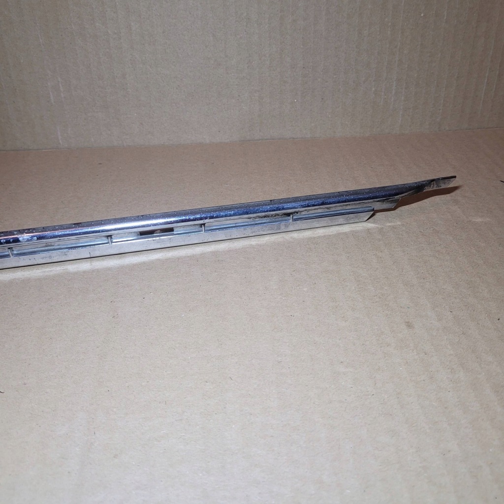 фото №6, Bmw 5 e39 sedan защита молдинг бампера правый задняя 8184506