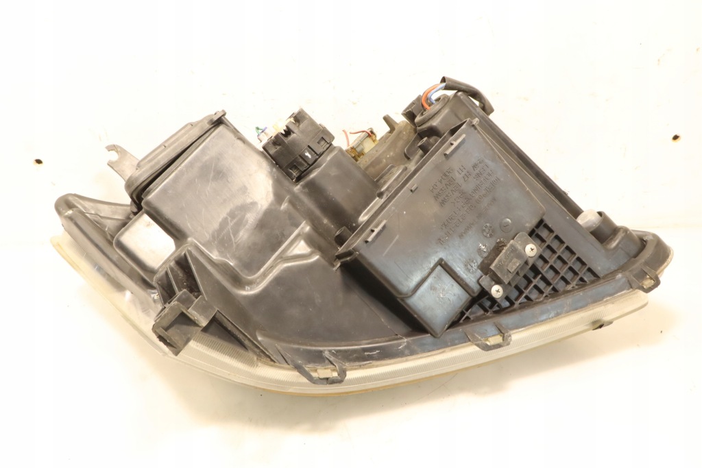 фото №5, Лампа левая передняя toyota avensis ii t25