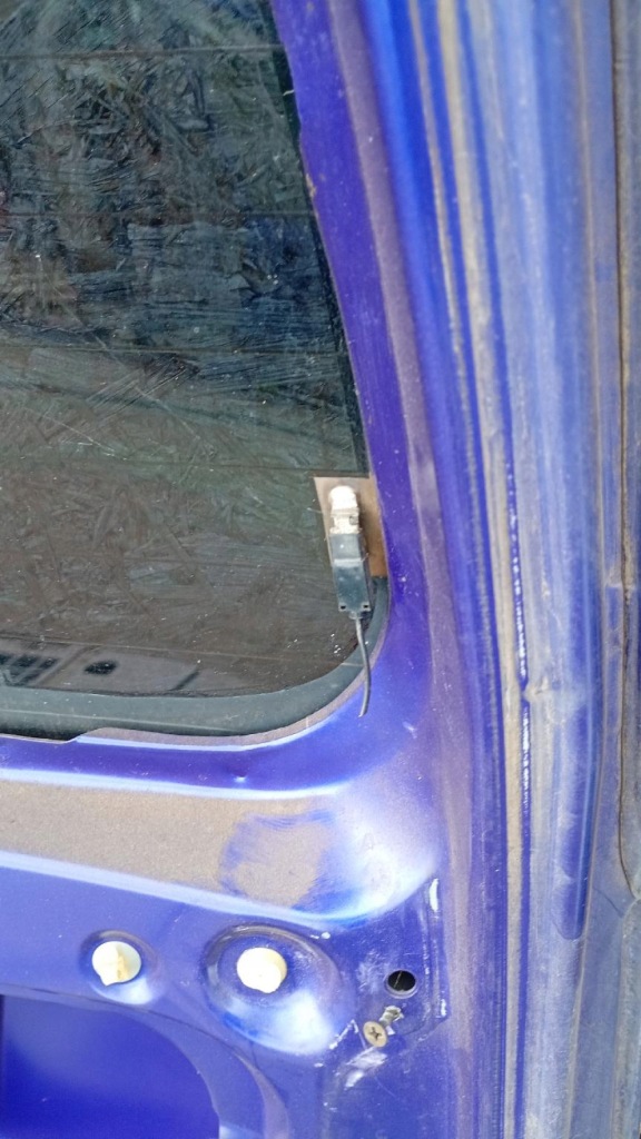 Стекло задняя задняя крышки багажника honda hrv hr-v 3d 99r Недорого