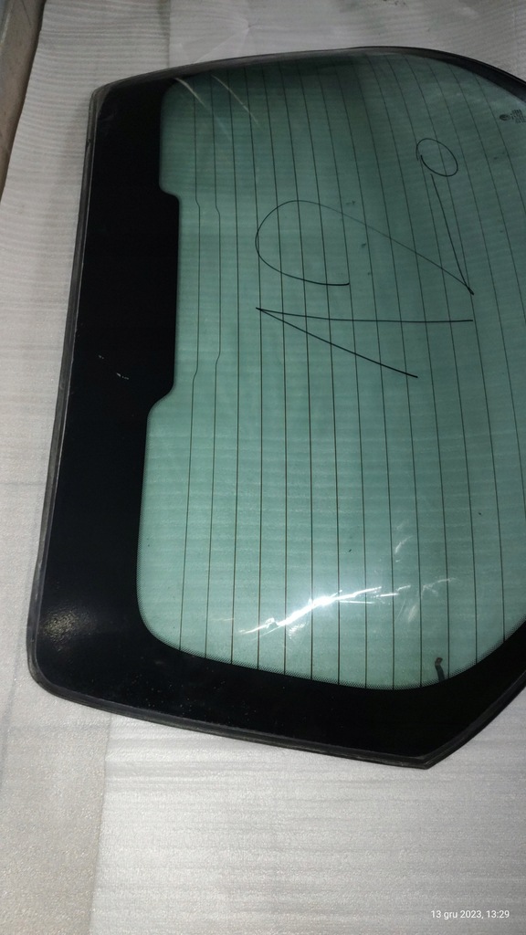 фото №3, Стекло задняя задняя alfa romeo 147 43r-00049