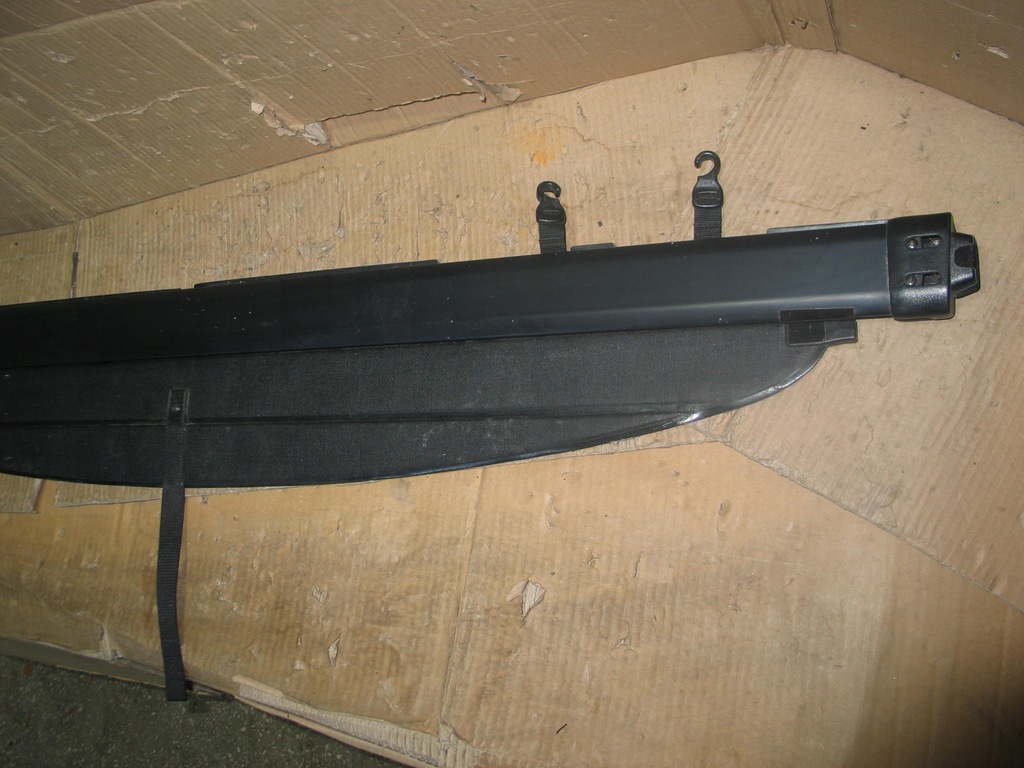 фото №7, Шторка багажника toyota avensis verso czarna