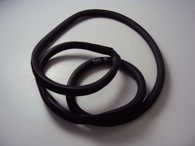 фото №1, Прокладка дверь правый перед peugeot 208 ii 19-