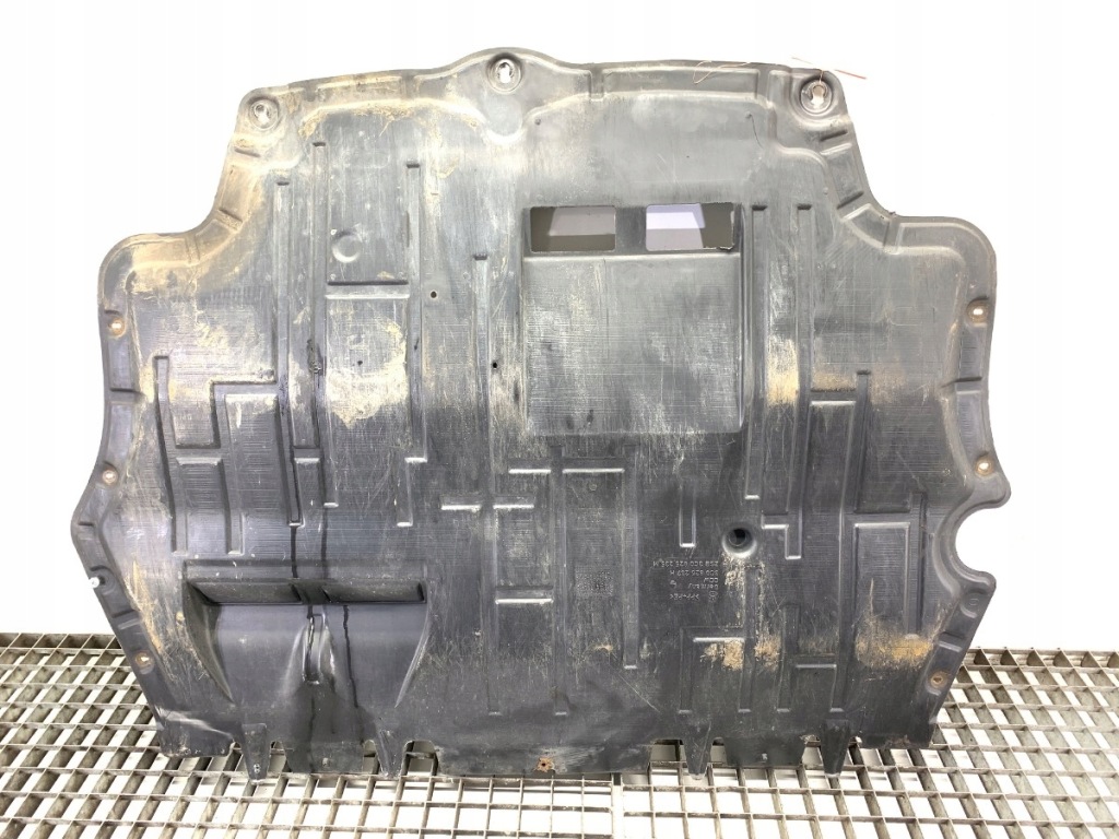 фото №1, Захист pod двигун пластикова vw passat b7 3c0825237h