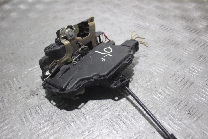 фото №1, Замок левый перед дверь skoda fabia ii