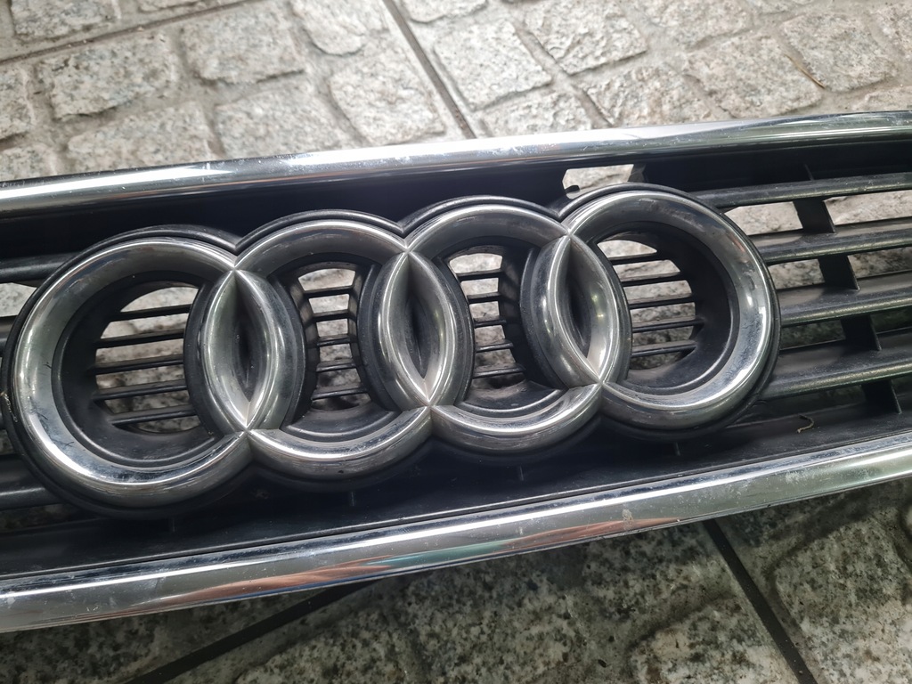 фото №3, Audi a4 b5 передняя решётка радиатора решётка радиатора решётка радиатора