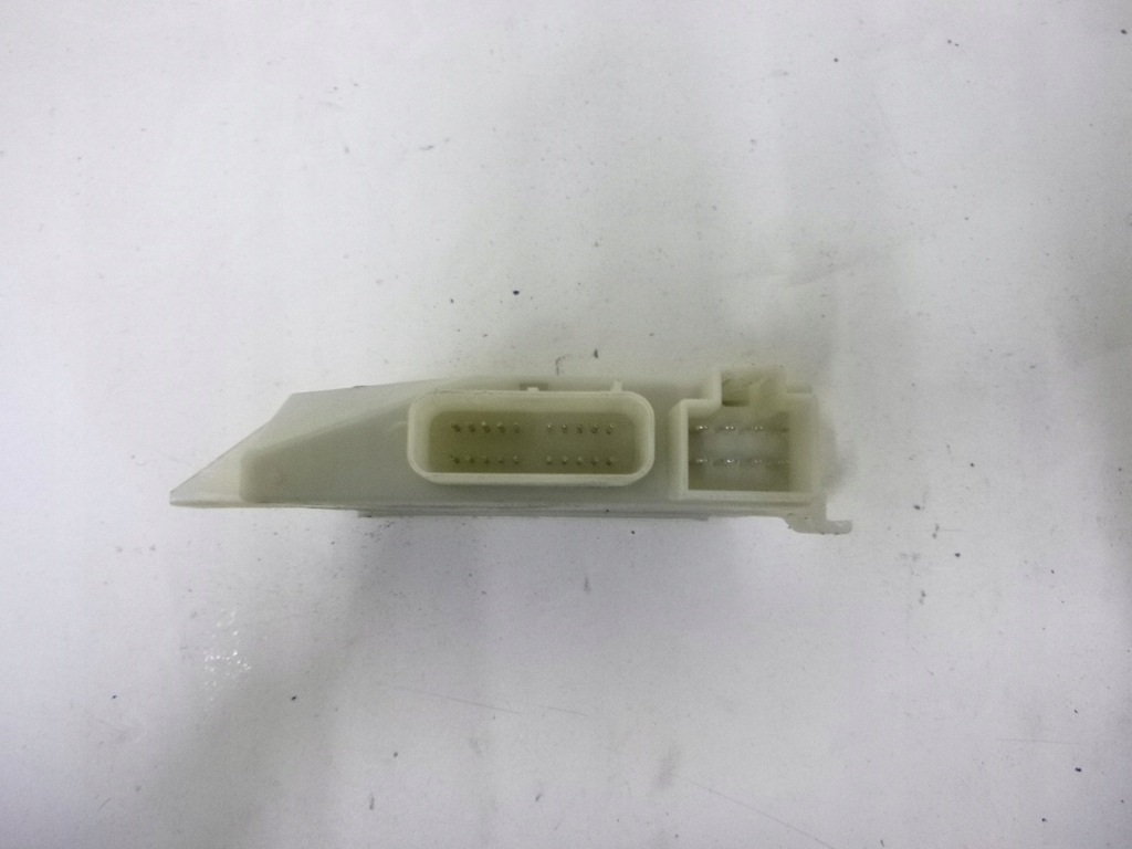 фото №1, Бортовий комп'ютер модуль двері chrysler voyager iv 2005