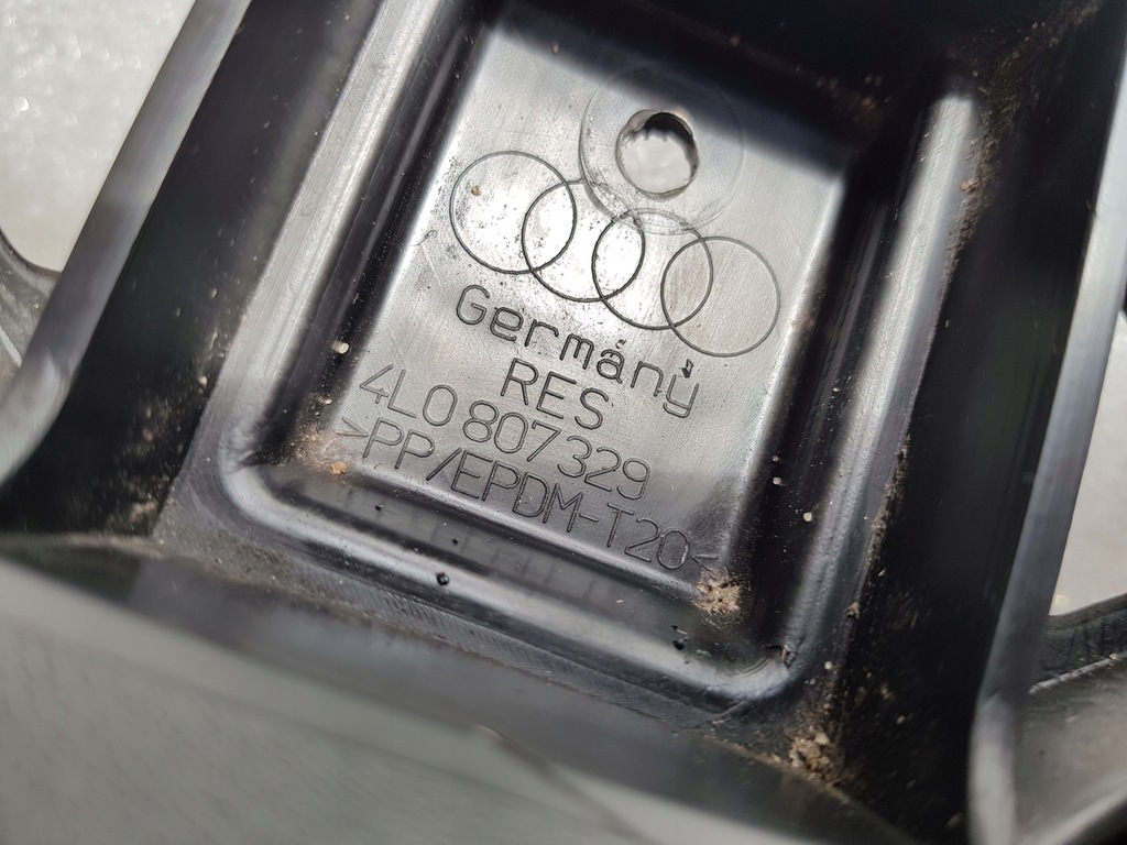 фото №9, Audi q7 lift направляющая кронштейн бампера задняя заднего