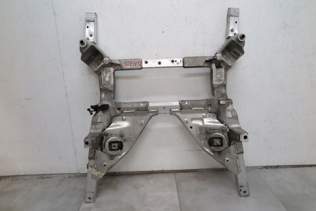 фото №1, Alfa romeo stelvio подрамник перед передний подрамник