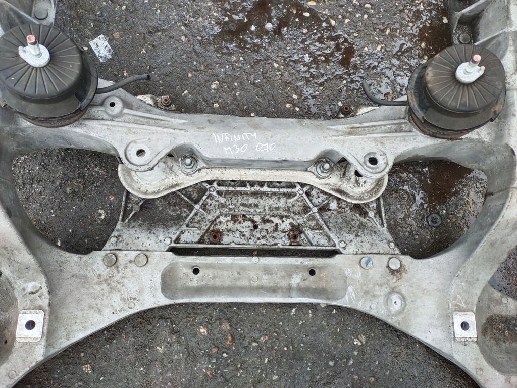 фото №3, Infinity m30 q70 підрамник перед