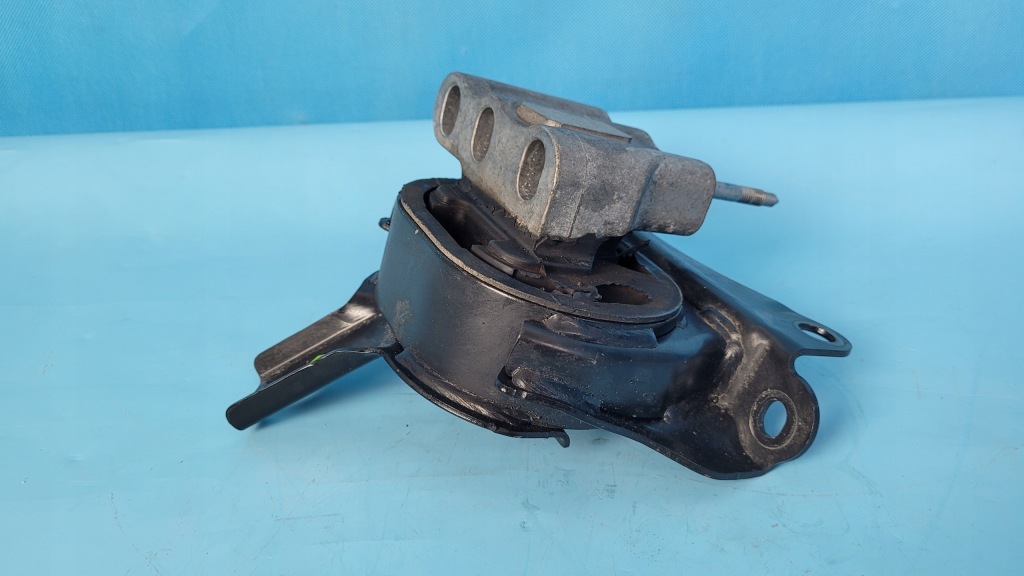 фото №14, Suzuki swace 1.8 hybrid 21r кронштейн подушка двигуна p1