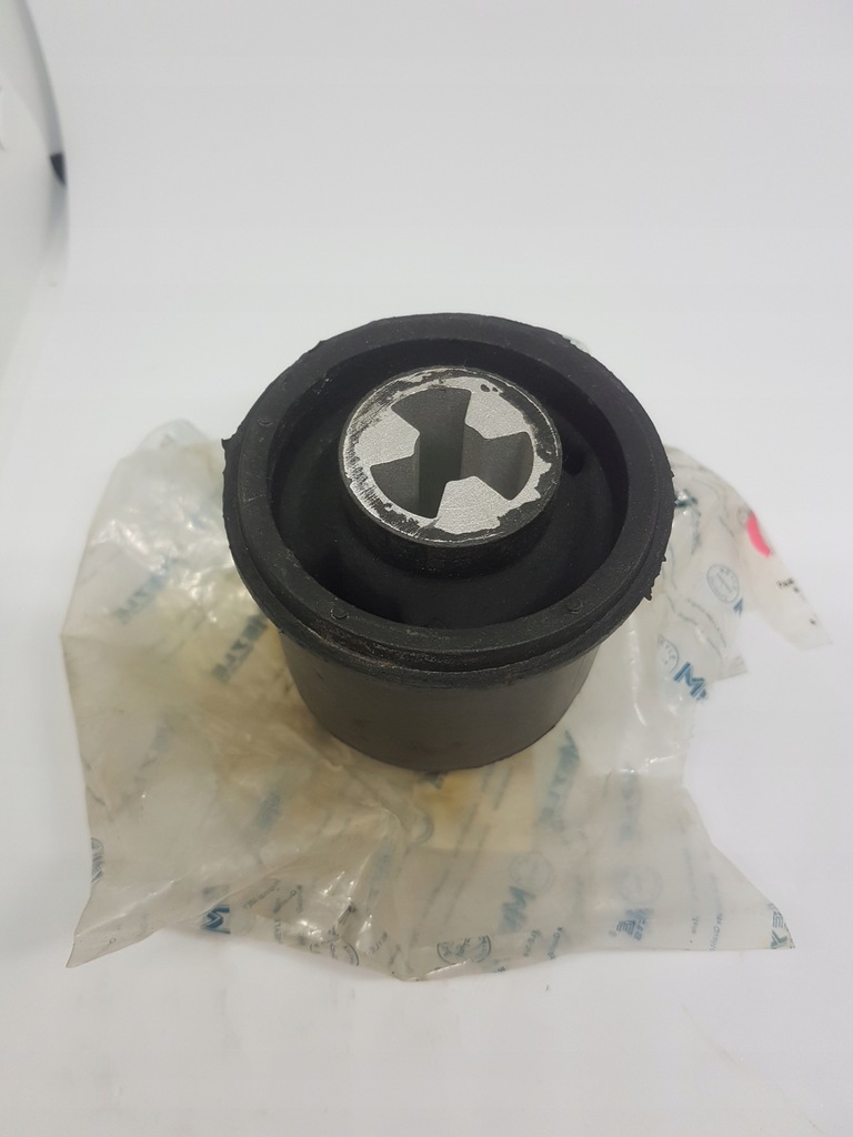 фото №5, Втулка балка skoda fabia octavia roomster