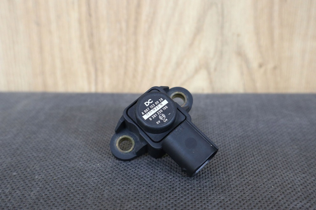 фото №1, Mercedes slk r172 датчик map датчик 2.2 cdi a0071530028