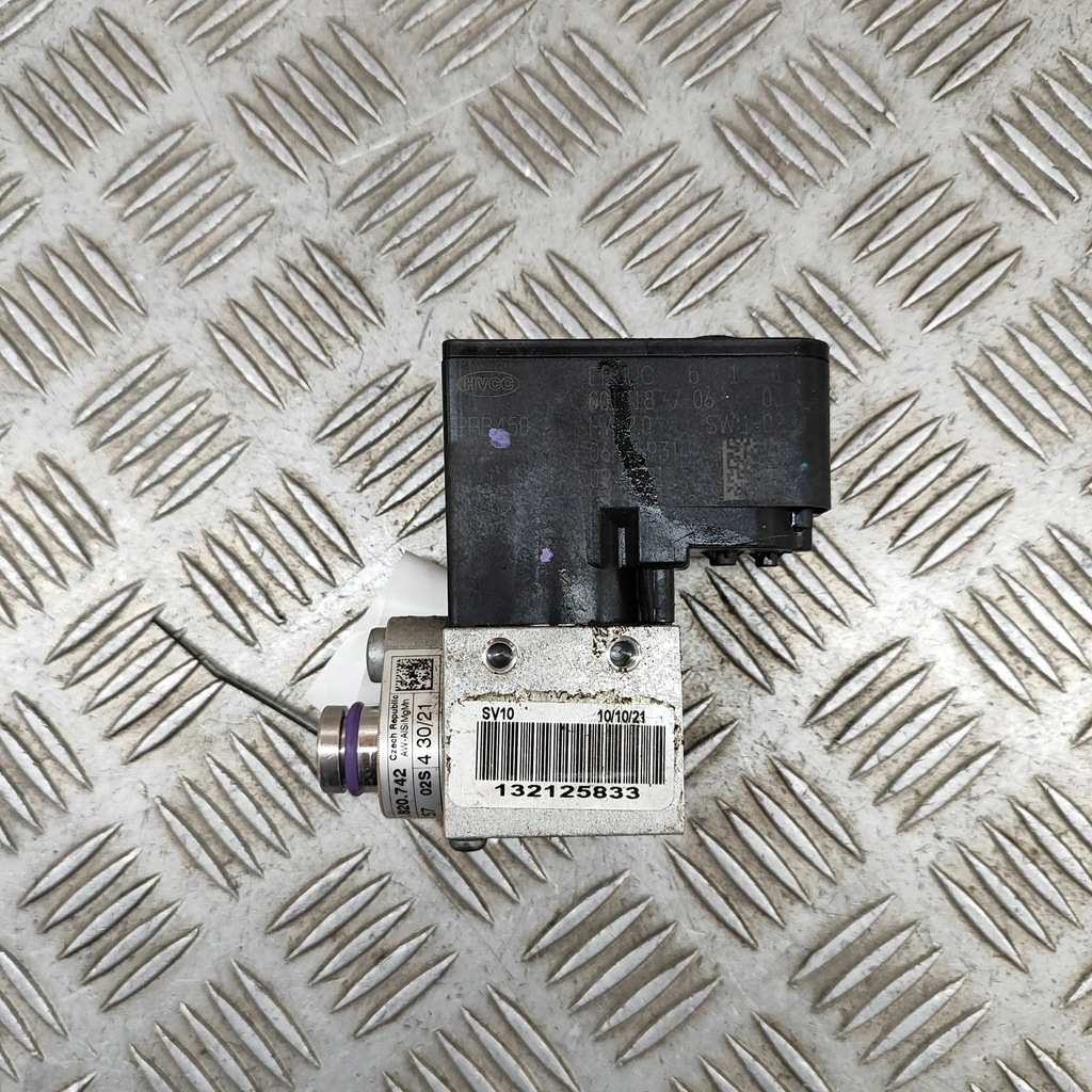 фото №6, Porsche taycan 9j1 2021 клапан розширювальний кондиціонера a/c