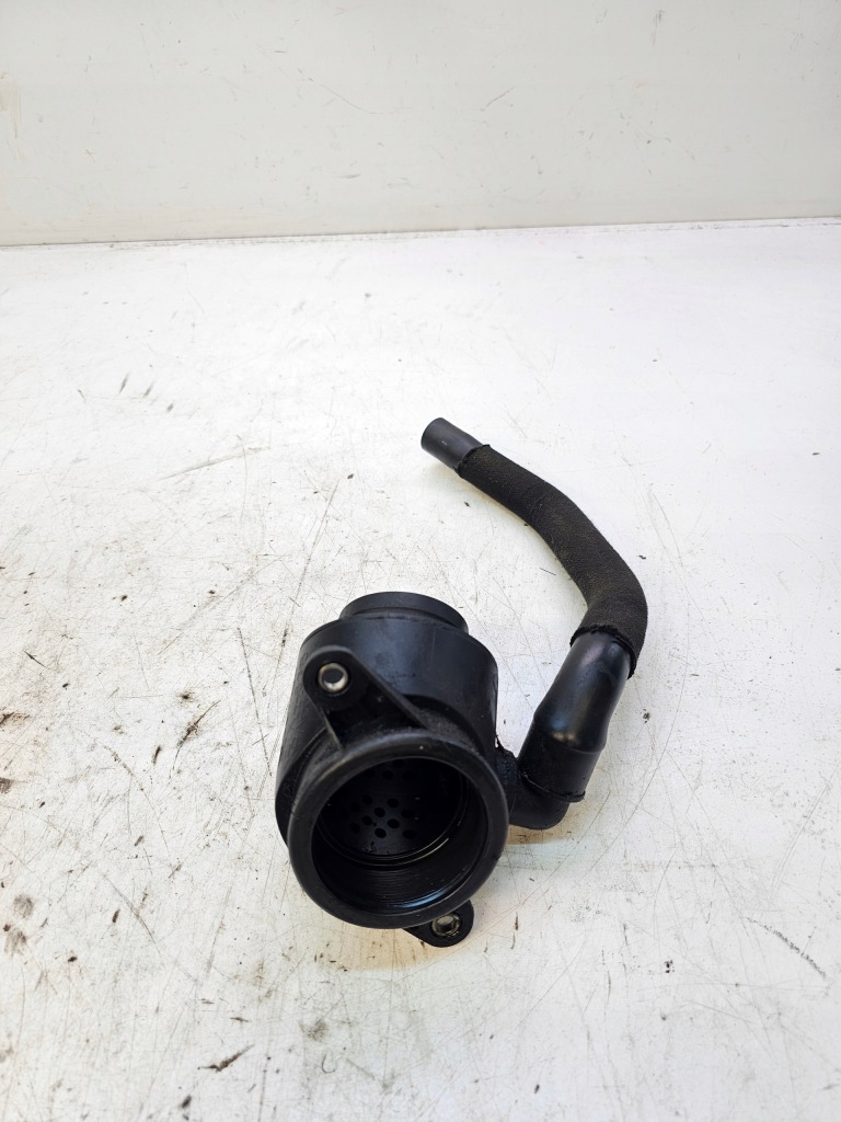 фото №2, Резонатор турбины audi a4 a6 a7 3.0 tdi 059129955e