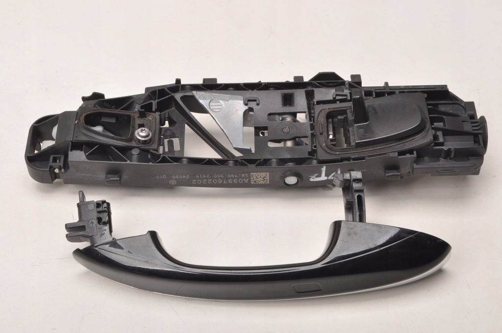 фото №1, Mercedes eqb x243 ручка двері правий задня a0997602202