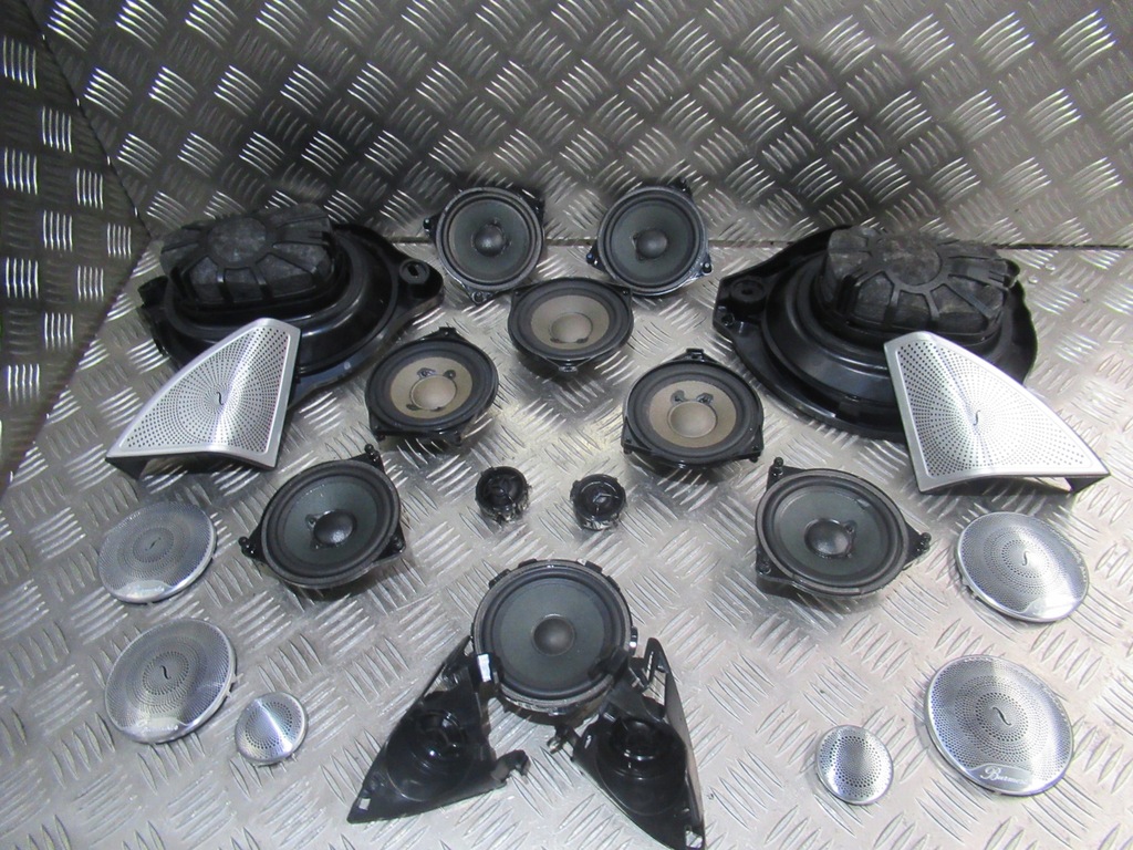 фото №6, Mercedes c-klasa w205 sedan динамики burmester