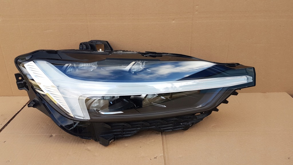 фото №5, Лампа перед правая volvo xc60 ii mid led 32337375