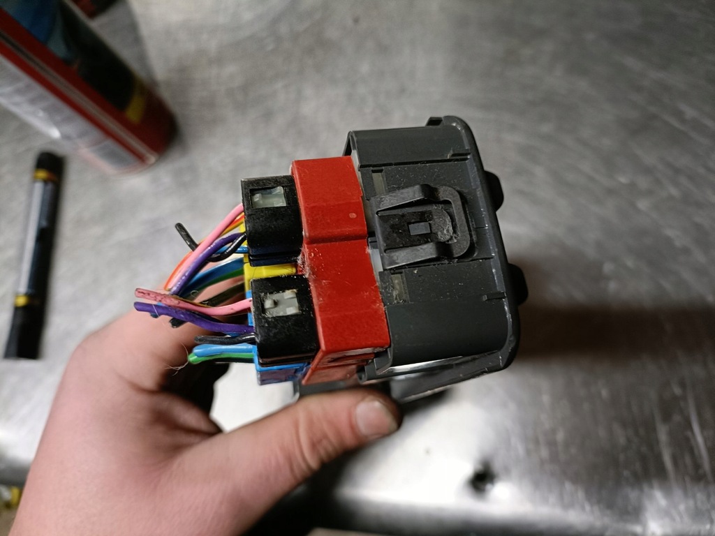 фото №7, Volvo v40 перемикач вікон електрика перед 30815237