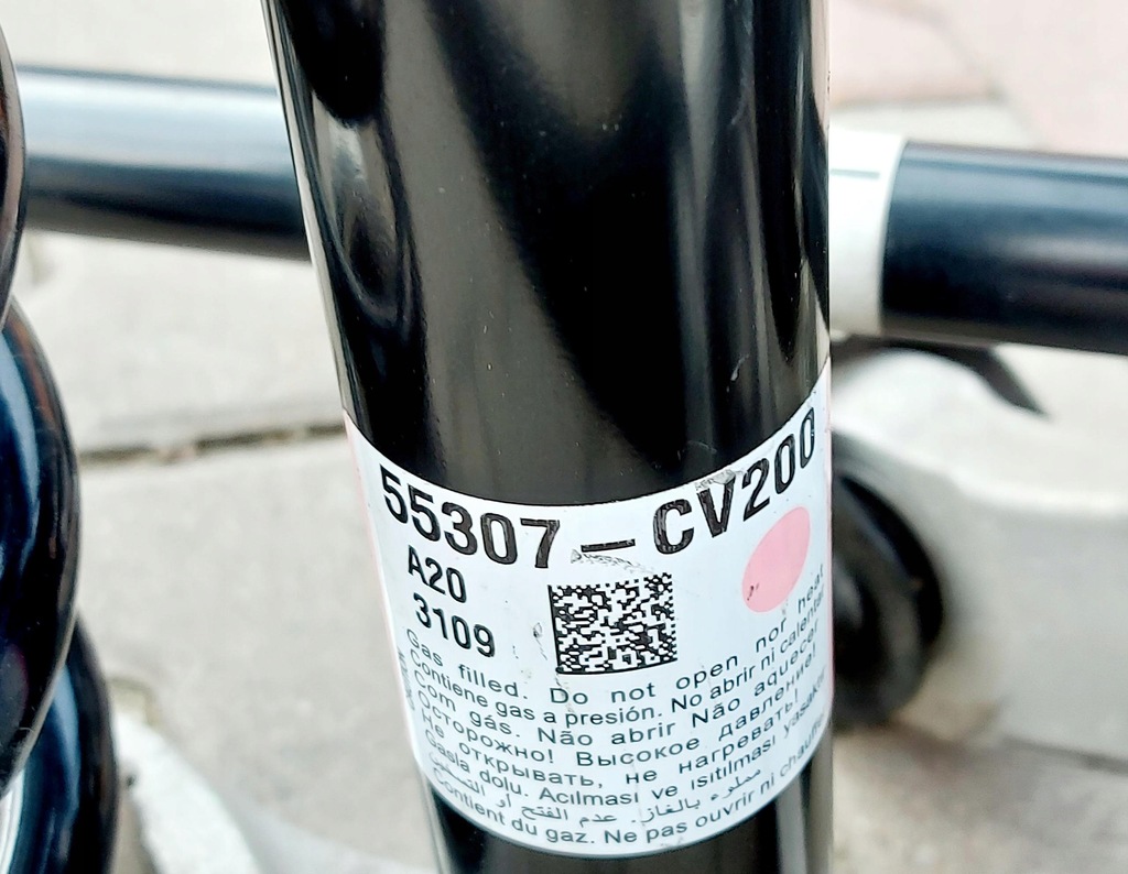 фото №9, Kia ev6 23r. поворотний кулак амортизатор важелі привідний вал правий задня 55307-cv200