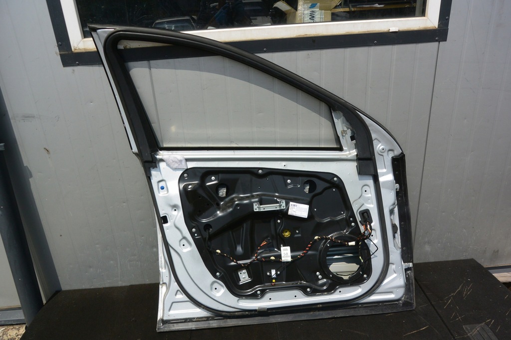фото №14, Двері ліва перед mercedes r-klasa w251 775 c775