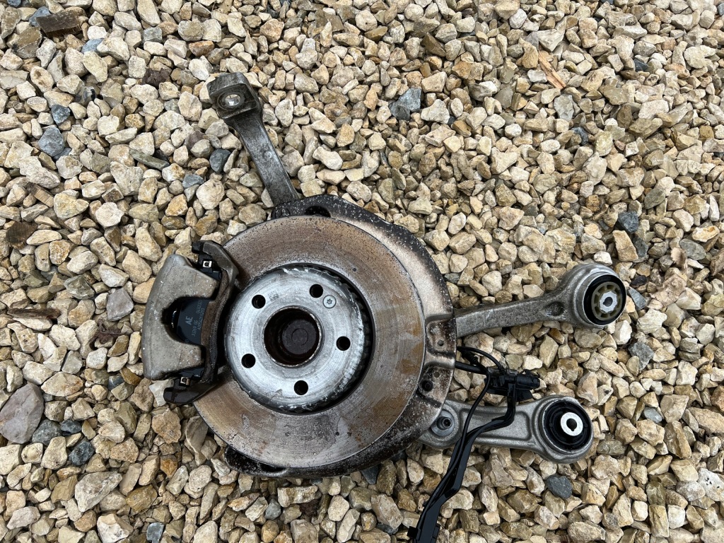 Купить Mercedes w205 подвеска поворотный кулак правая перед