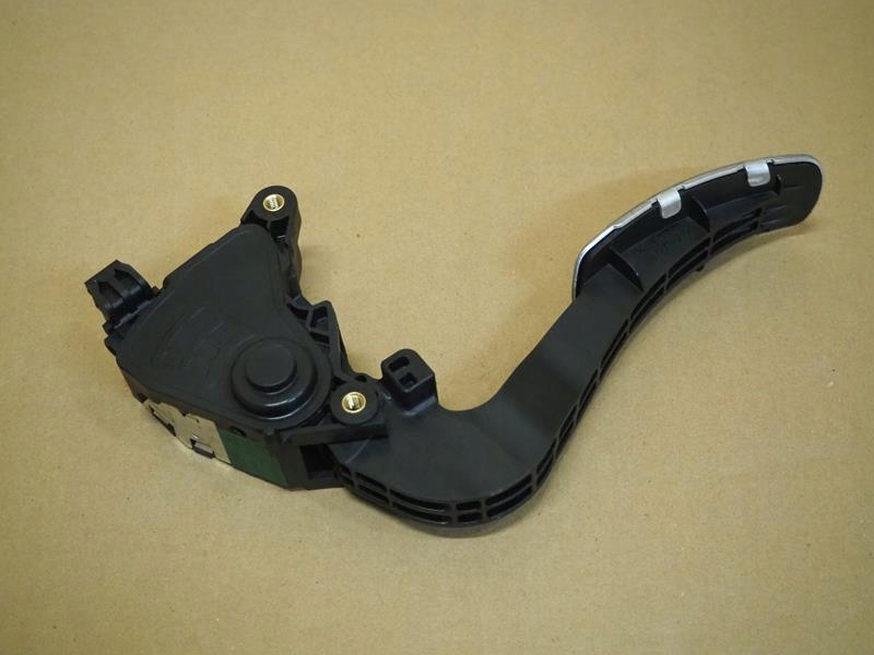 фото №3, Педаль газу r megane iv