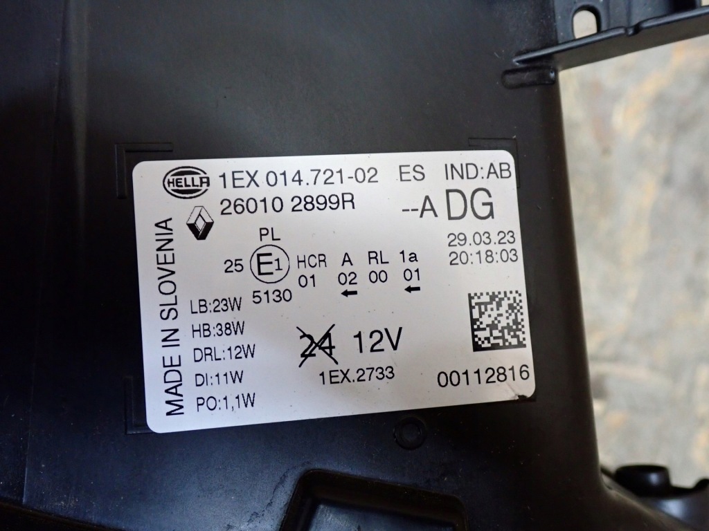 Фара правый  правый full led renault trafic 3 3 рестайлинг  2021- 260102899r Оригинал