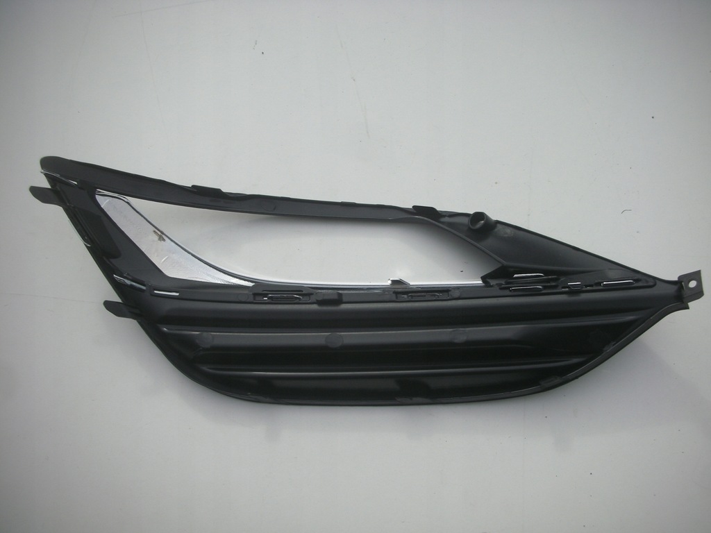 фото №2, Решётка правая противотуманной фары перед opel insignia b 2017-2020 рамка