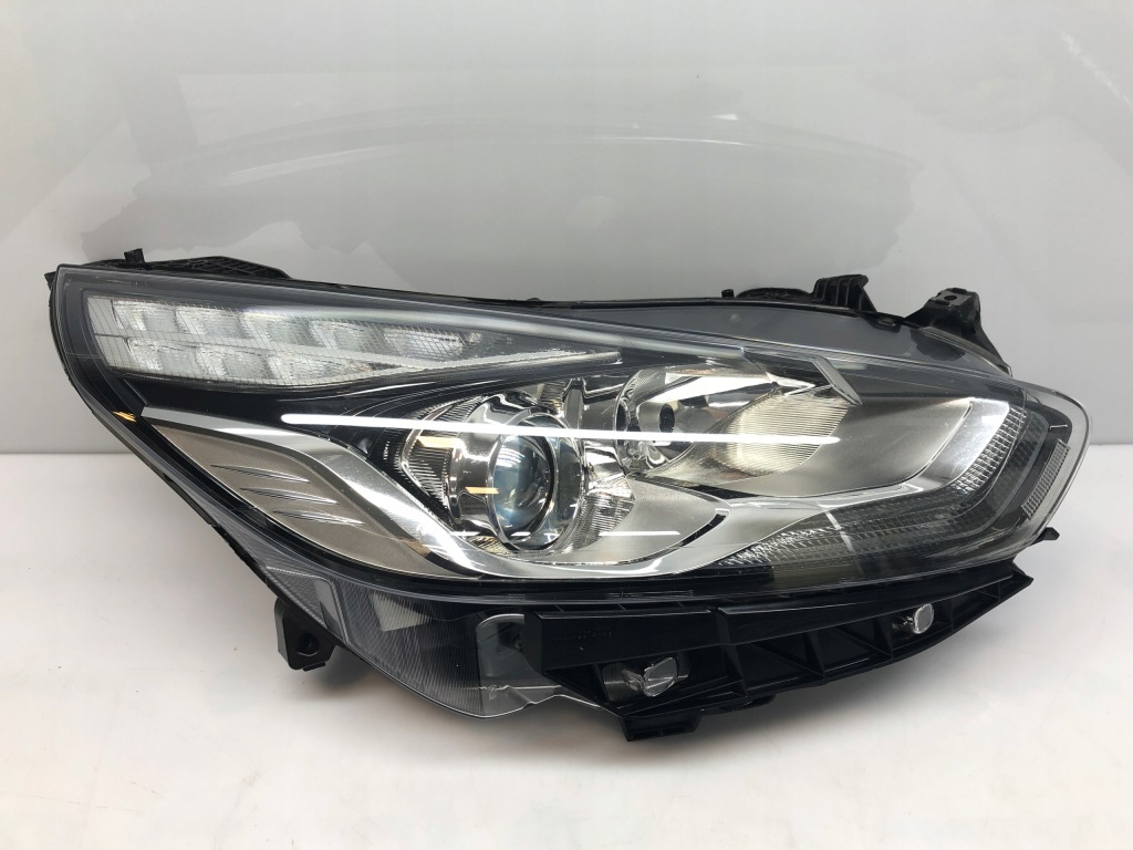 Купити Фара ford galaxy mk3 рестайлінг  s-max mk2 рестайлінг  em2b-13w029-gg