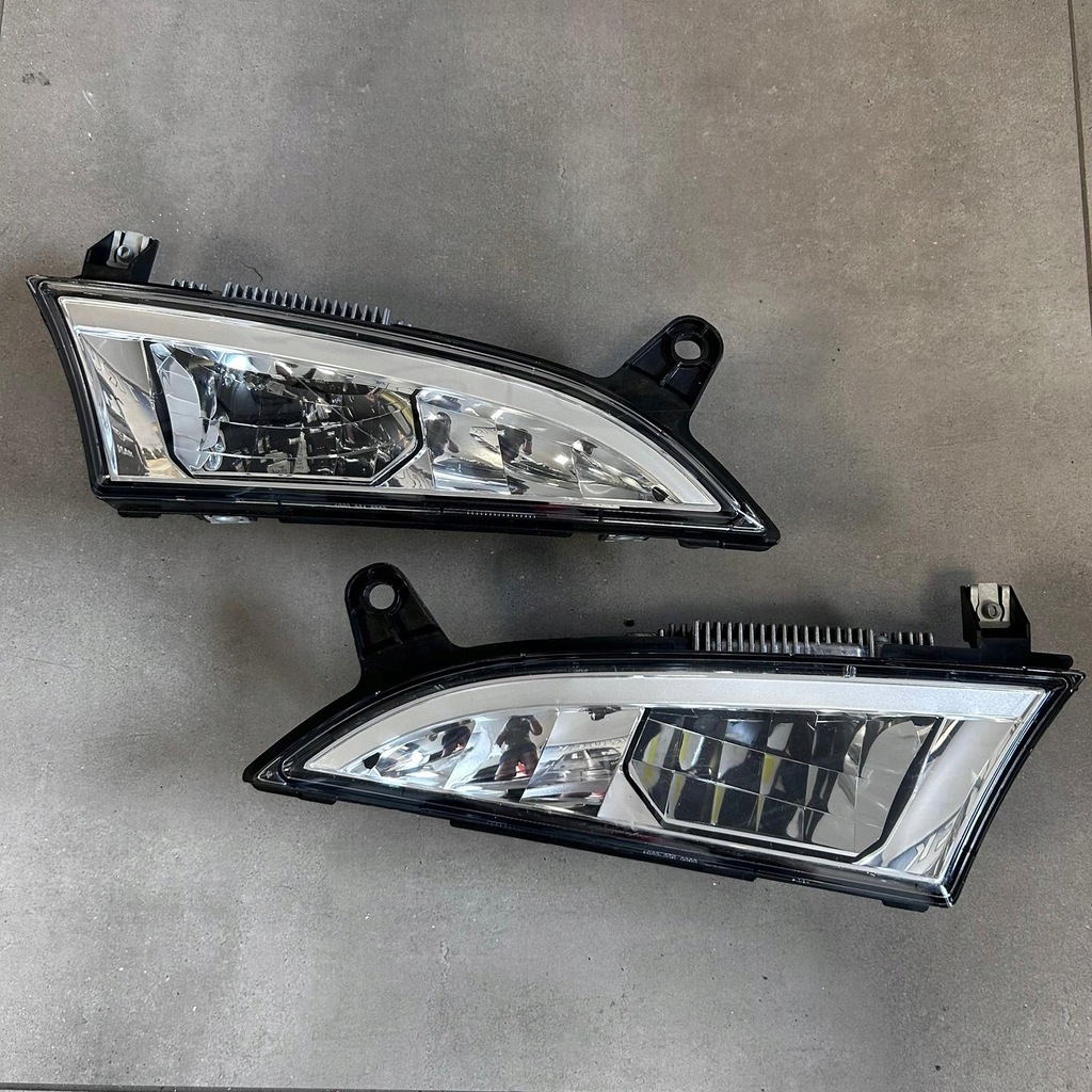 фото №1, Scania p g противотуманная фара led w капот комплект правый/левый