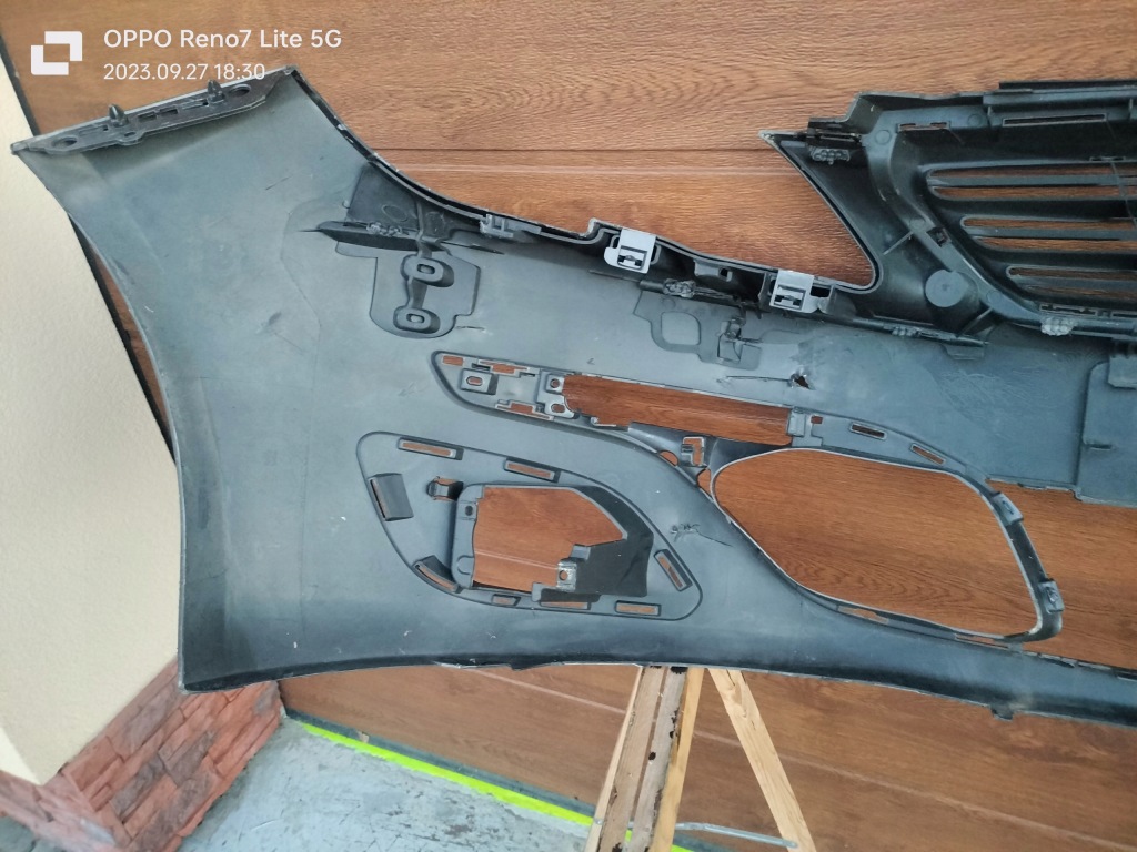 Peugeot 308 бампер перед 2013-2017 решётка  решётка радиатора 36117425 Киев