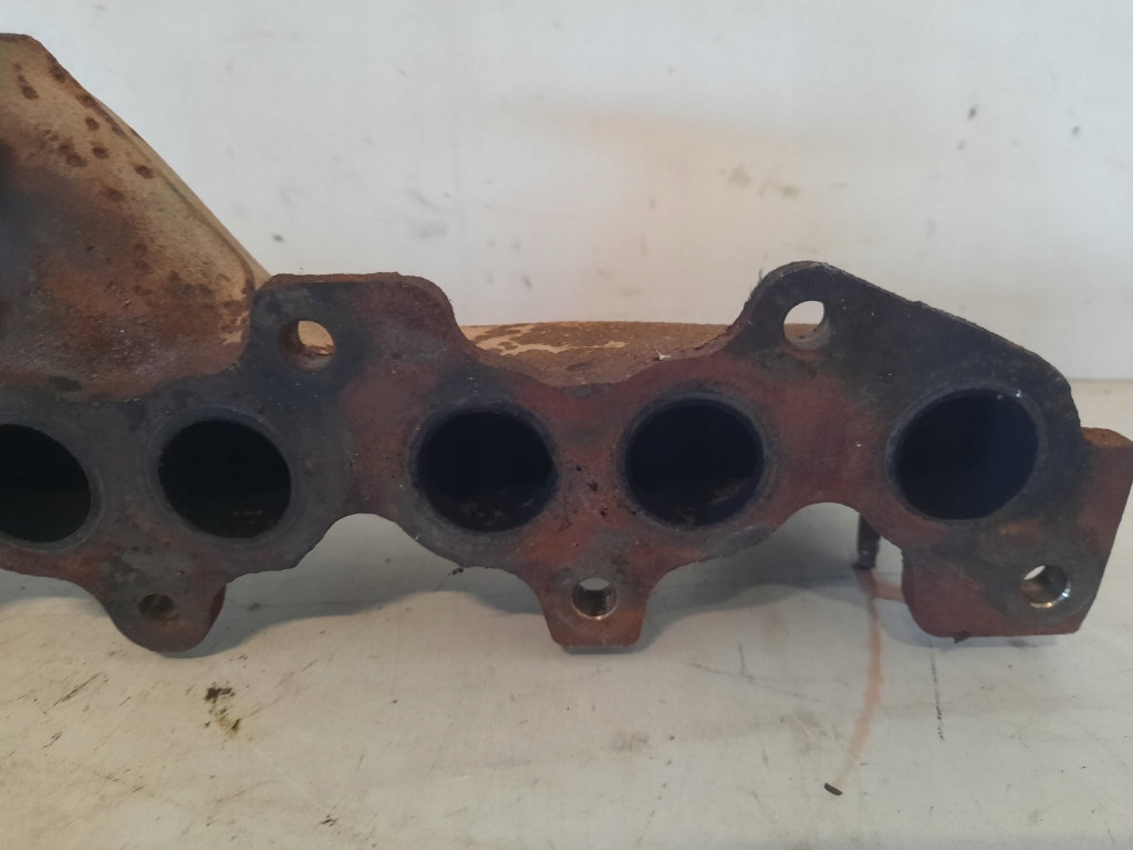 Ford focus mk2 04-08 універсал 2.0 tdci колектор випускний 9646849080 в Україні