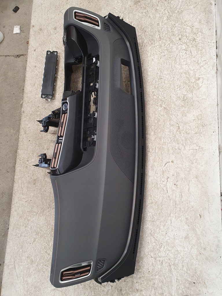 фото №7, Mercedes eqc n293 w293 панель приладів консоль панель приладів демонтаж