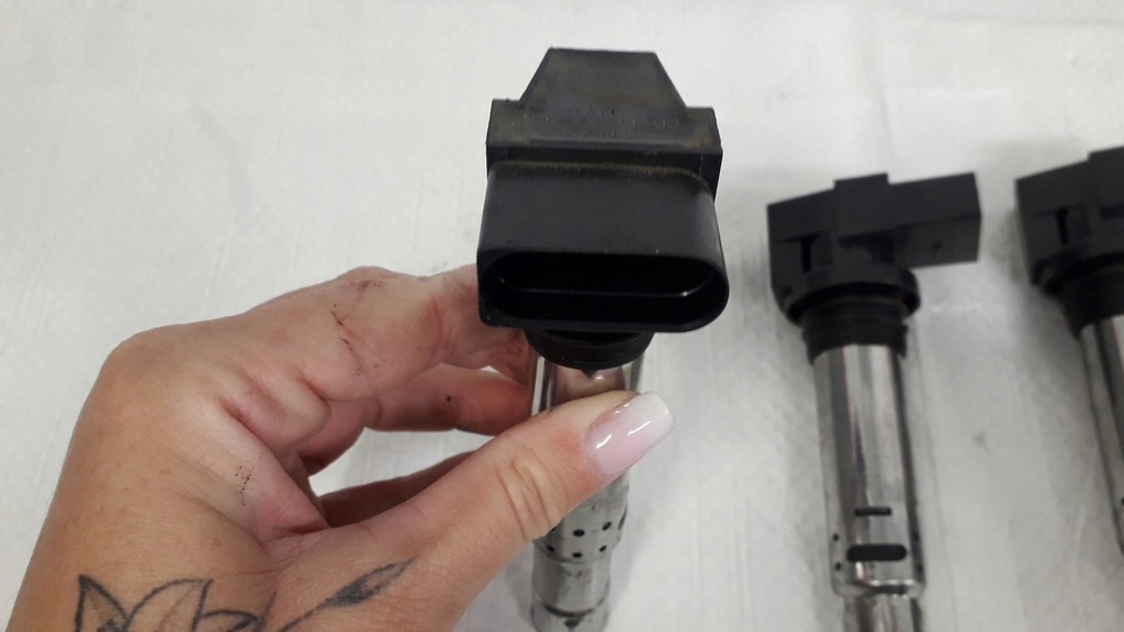 фото №11, Катушка зажигания audi a3 8p golf v 1.6 fsi bag