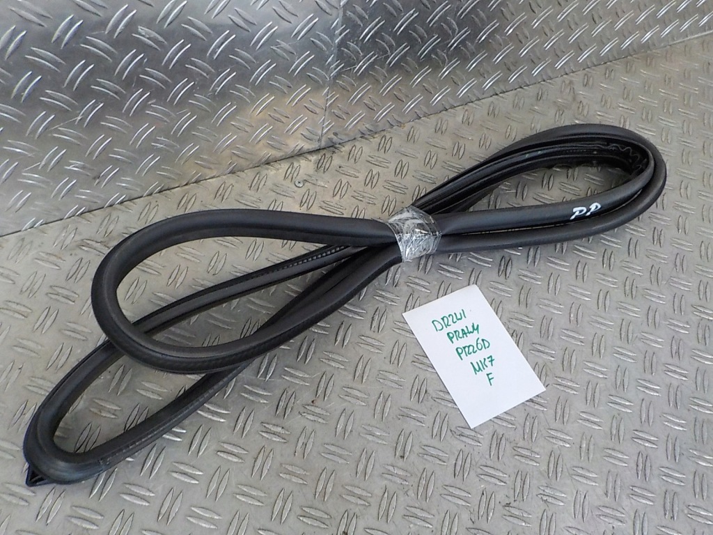 фото №3, Ford fiesta mk7 lift прокладка дверь перед правое