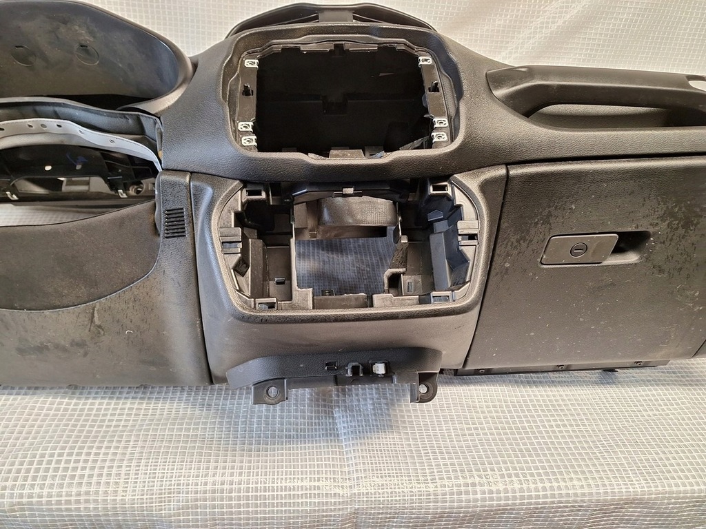 фото №7, "" jeep renegade bu lift 2018- "" консоль ;; приборная панель ;; czarna ;; оригинальная